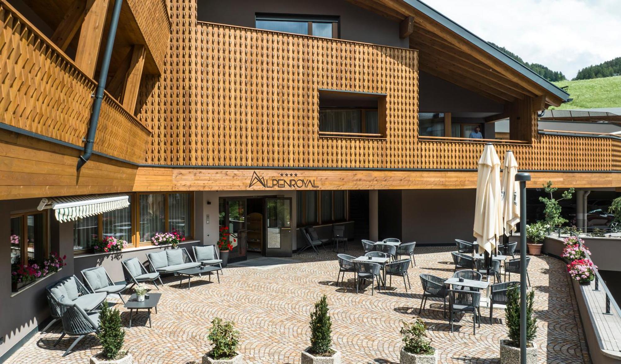 Hotel Alpenroyal Castelrotto Exterior photo