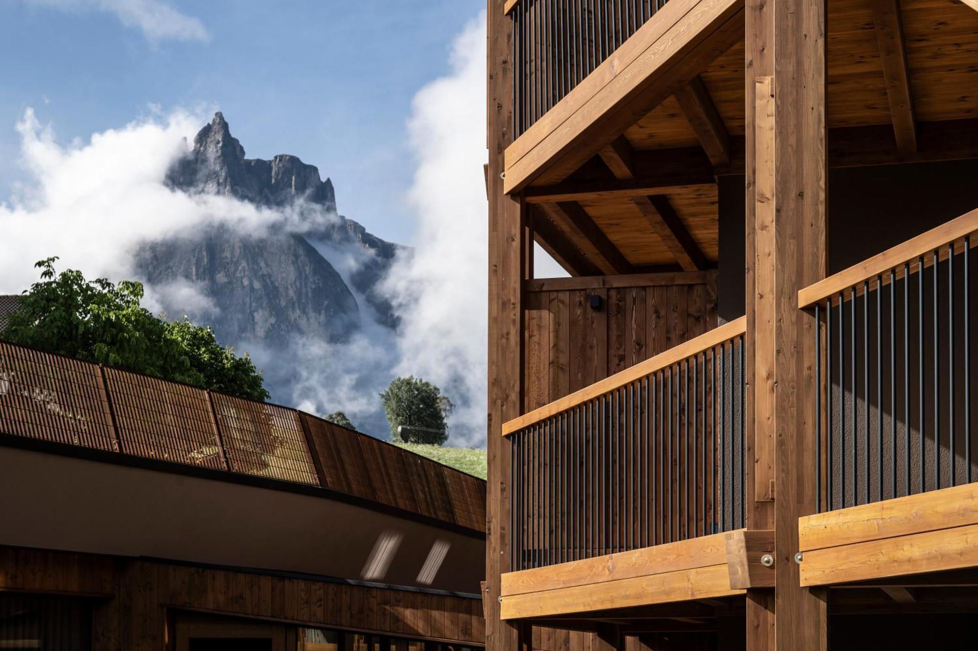Hotel Alpenroyal Castelrotto Exterior photo
